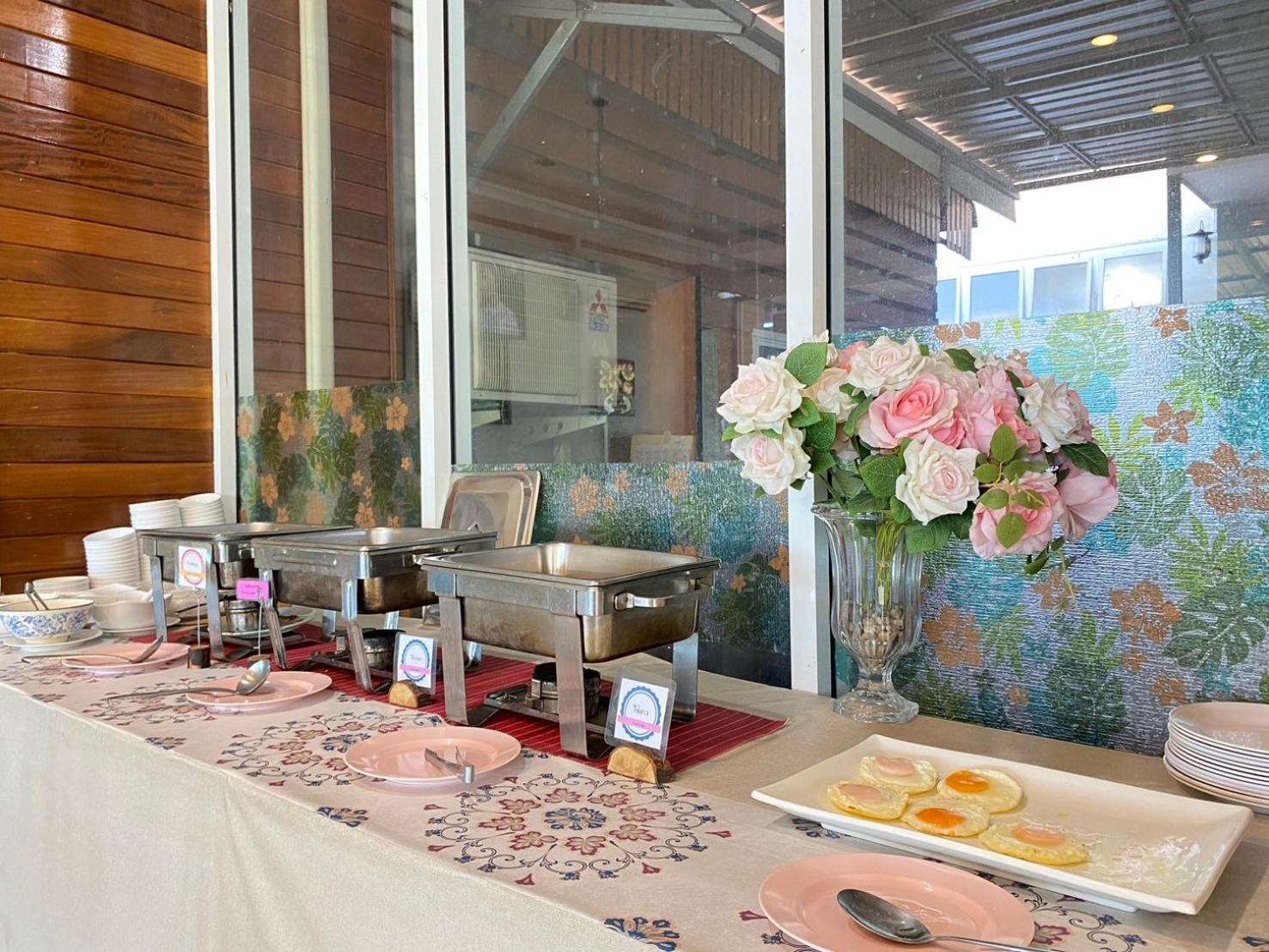 Chaophayathara Riverside Hotel Chainat Экстерьер фото