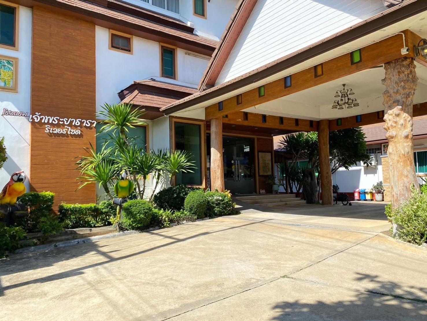Chaophayathara Riverside Hotel Chainat Экстерьер фото
