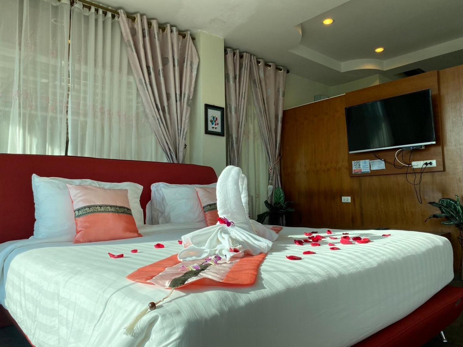Chaophayathara Riverside Hotel Chainat Экстерьер фото