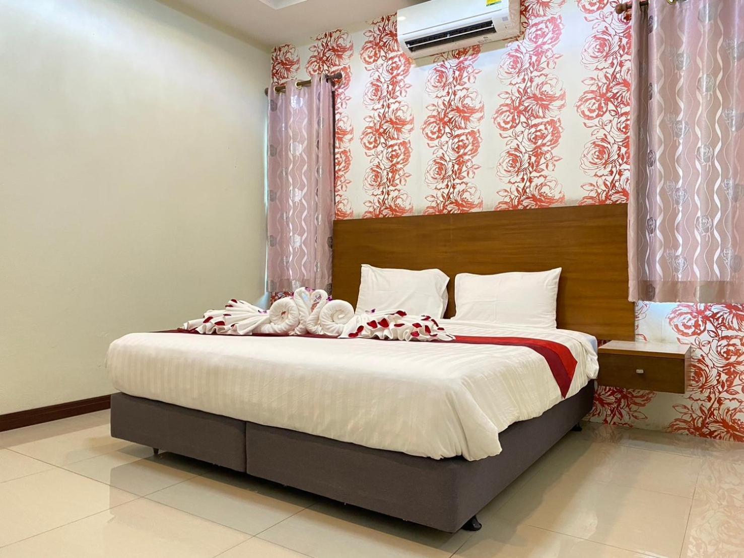Chaophayathara Riverside Hotel Chainat Экстерьер фото
