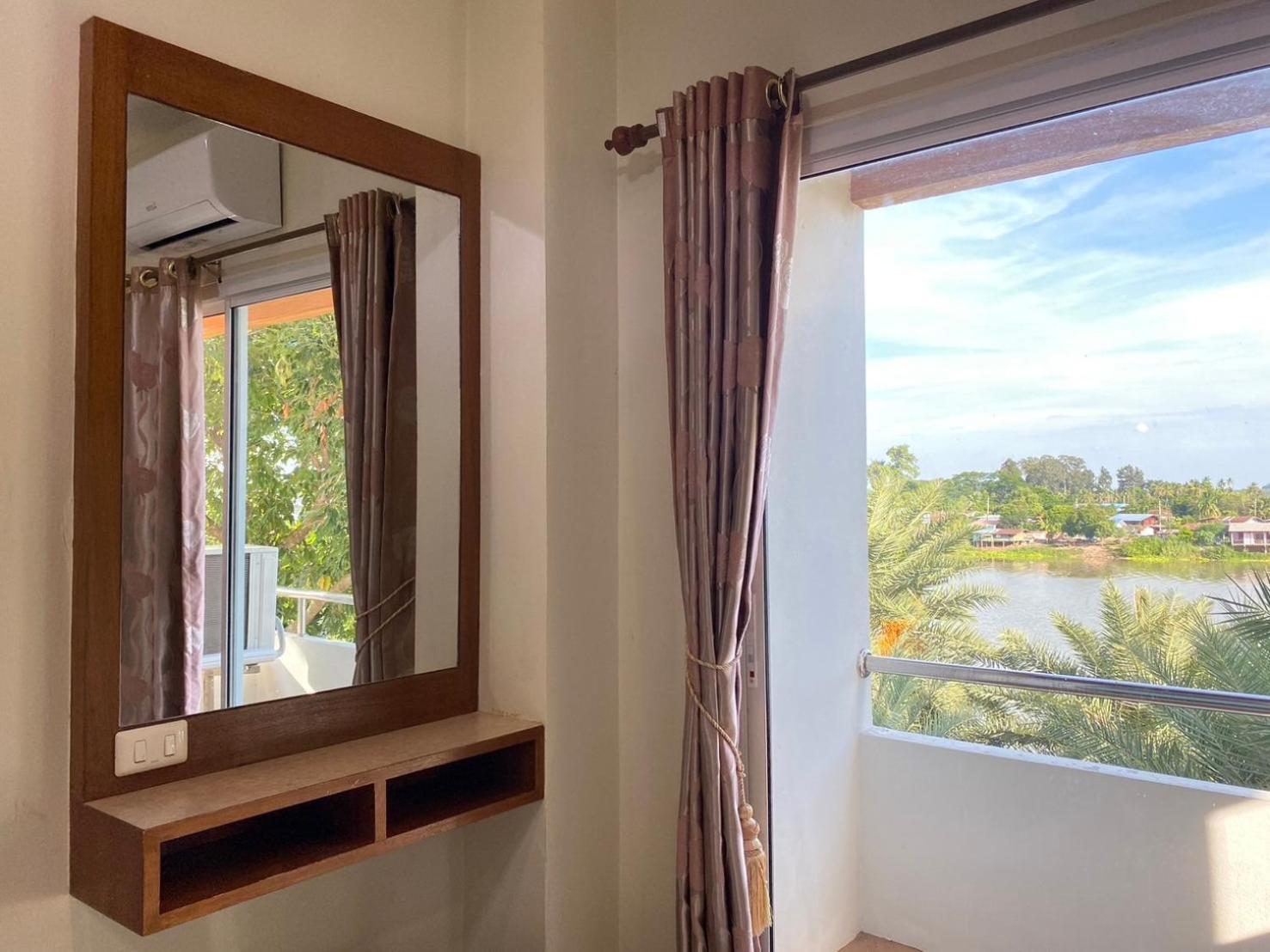 Chaophayathara Riverside Hotel Chainat Экстерьер фото