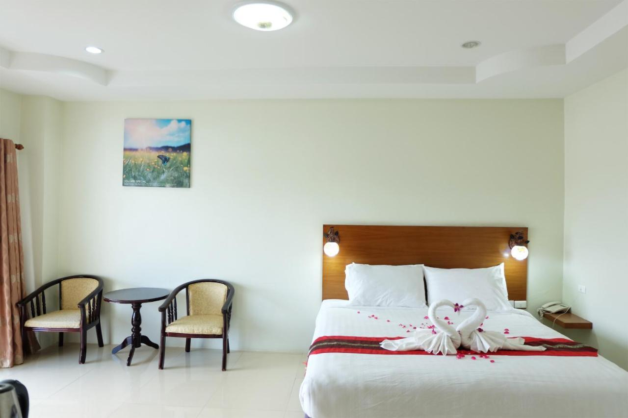 Chaophayathara Riverside Hotel Chainat Экстерьер фото